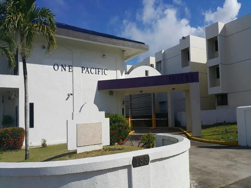 One Pacific Hotel Tamuning Buitenkant foto